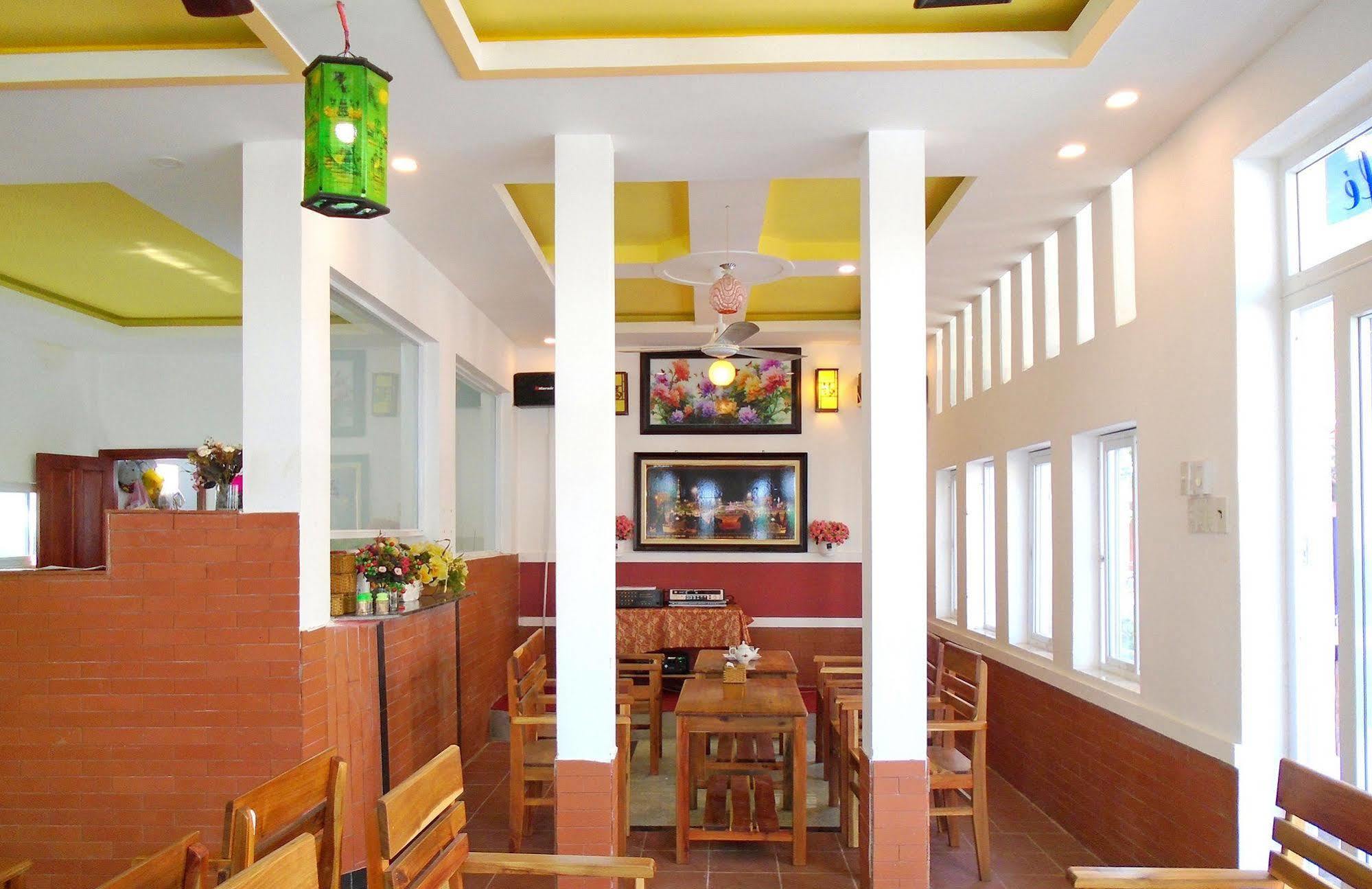 Oyo 614 Phu Quy Resort Esterno foto