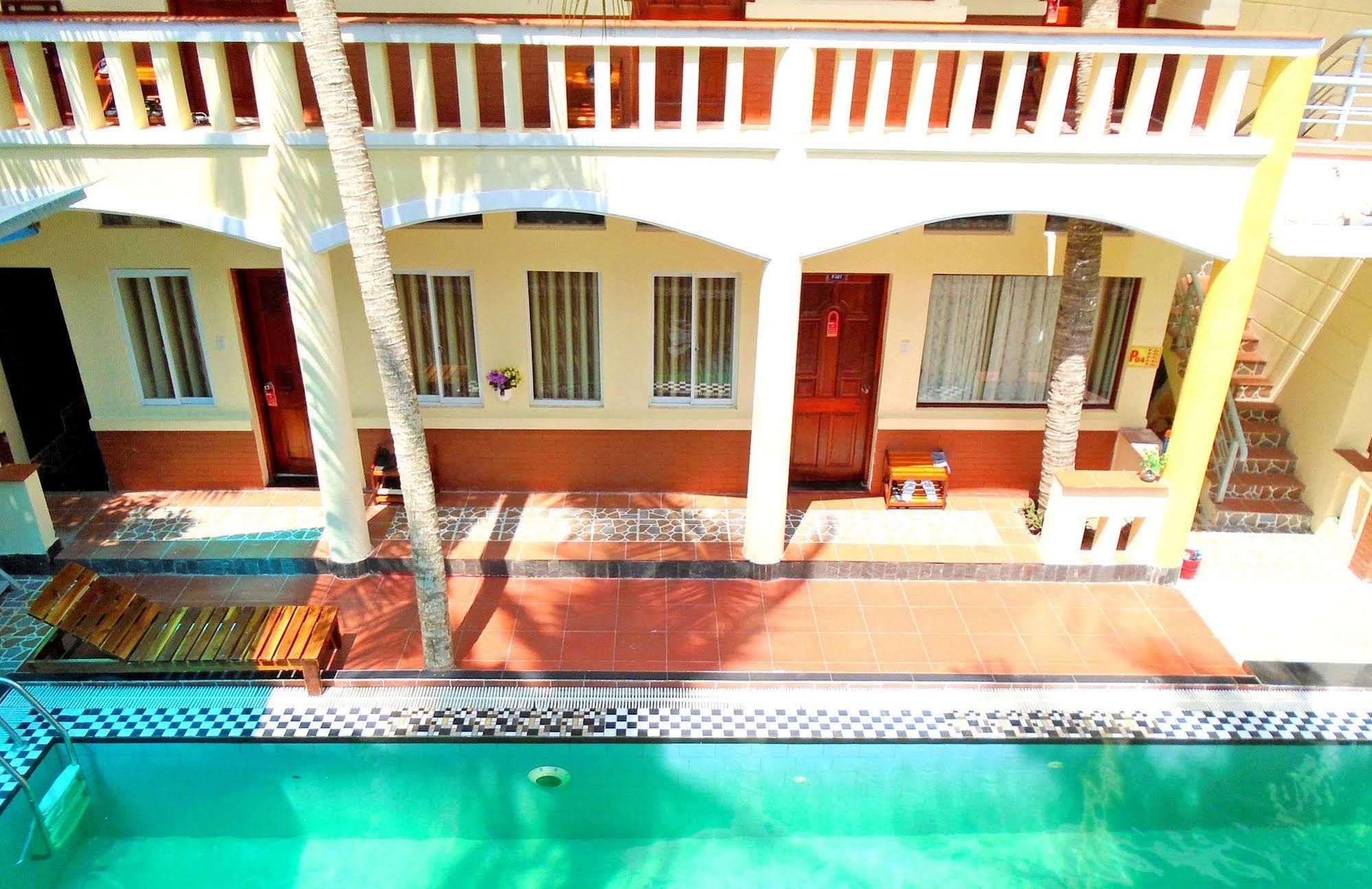 Oyo 614 Phu Quy Resort Esterno foto